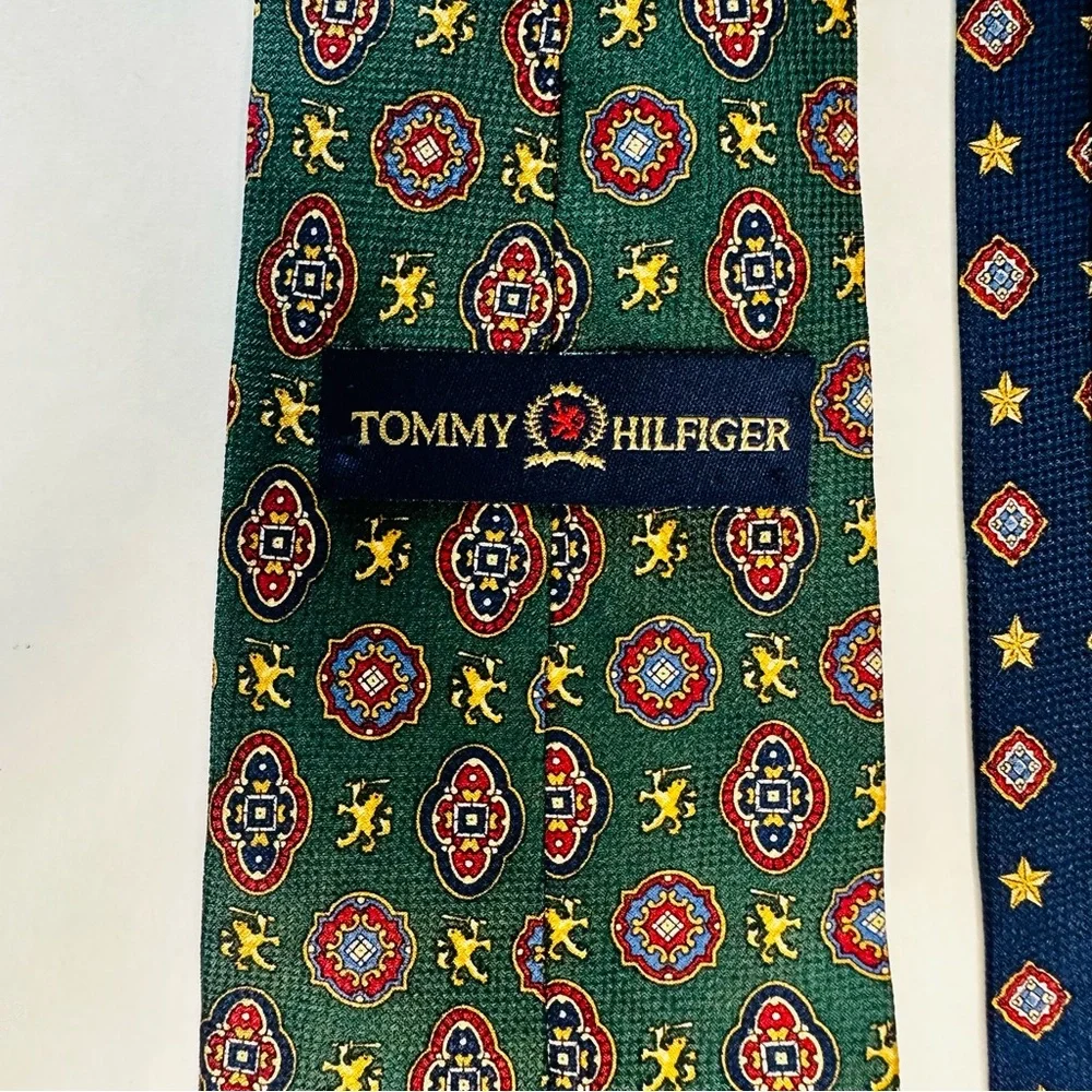 Tommy Hilfiger Two-Tone Geometric Patterned Classic Silk Tie, 4” Green & Blue